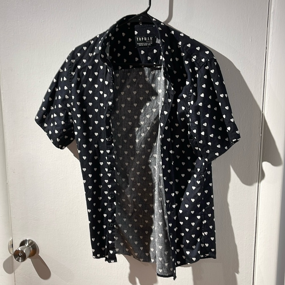 TopMAN HEARTS SHIRT UK M fit to chest 38-40”s. Good condition